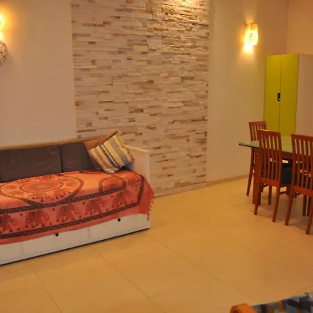 Modern Jacuzzi Apartman Róma